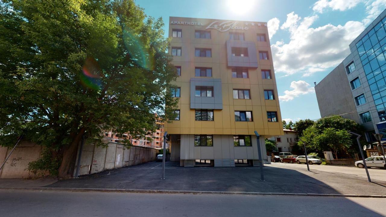 Le Blanc Aparthotel Bukares Bagian luar foto
