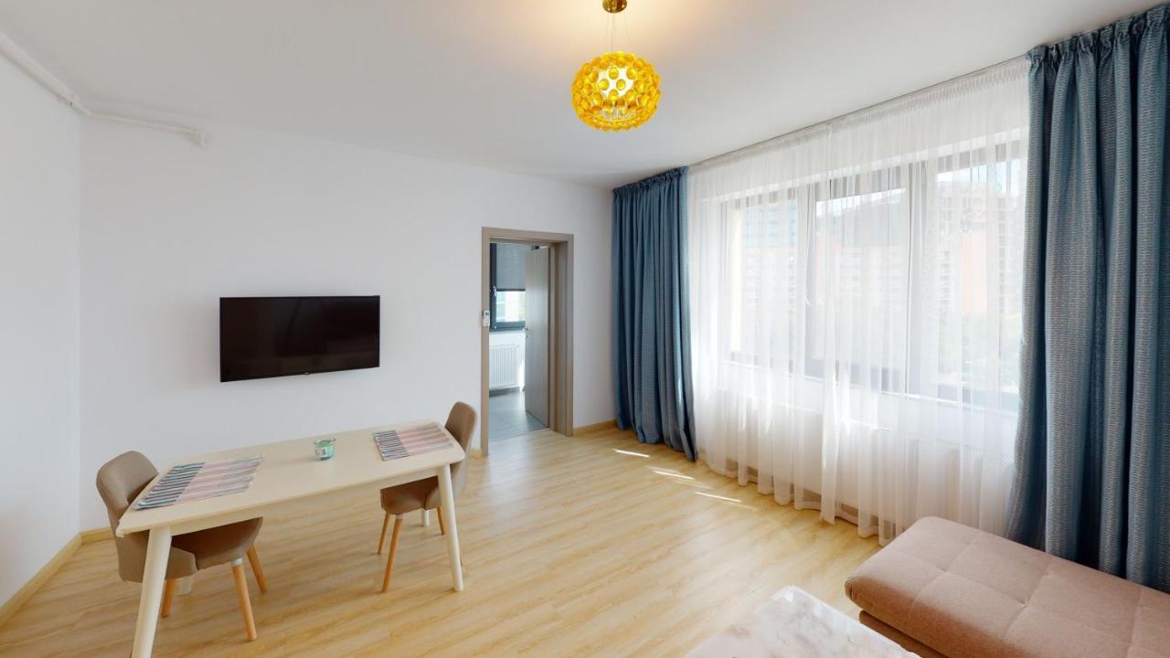 Le Blanc Aparthotel Bukares Bagian luar foto