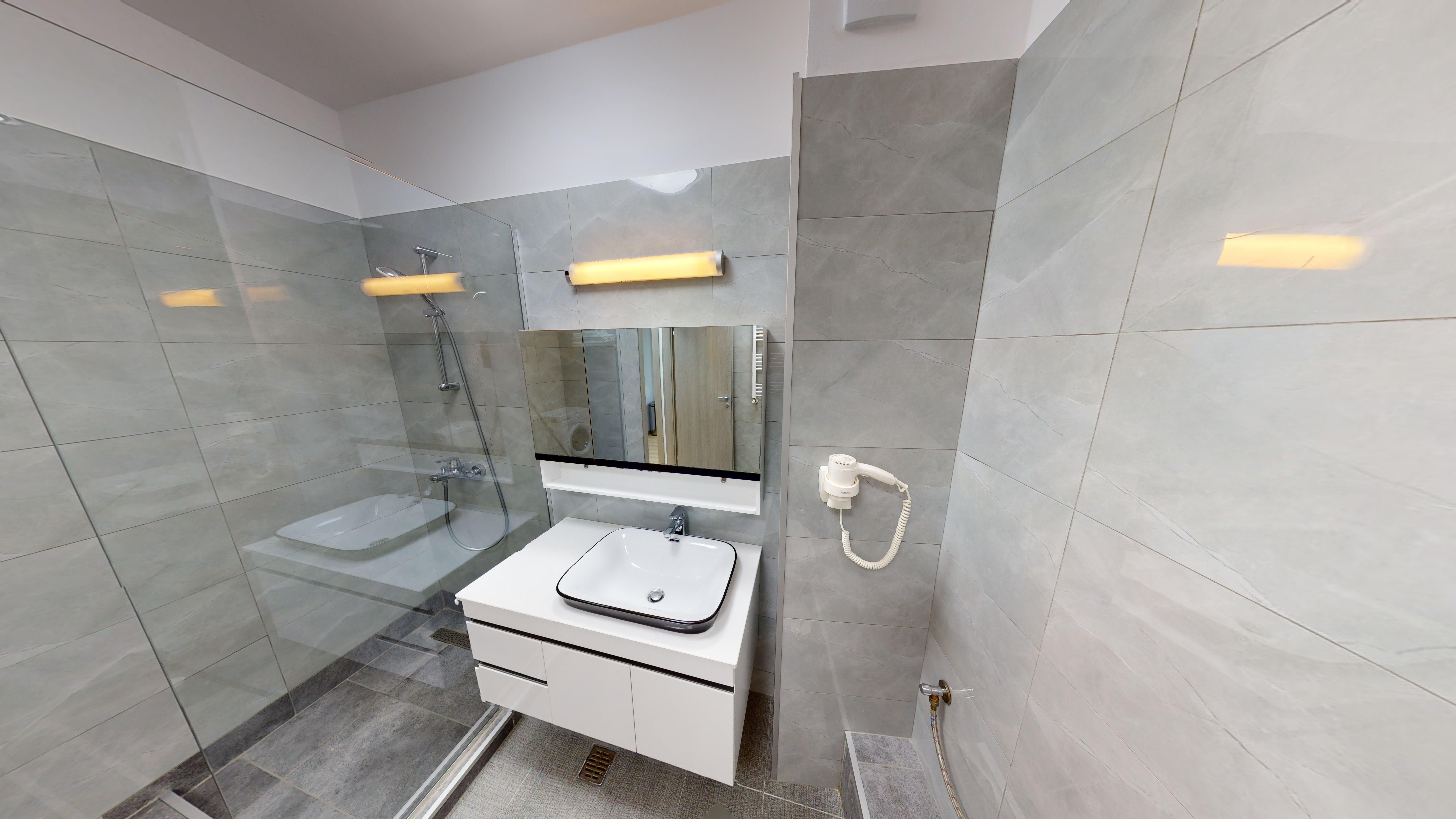 Le Blanc Aparthotel Bukares Bagian luar foto